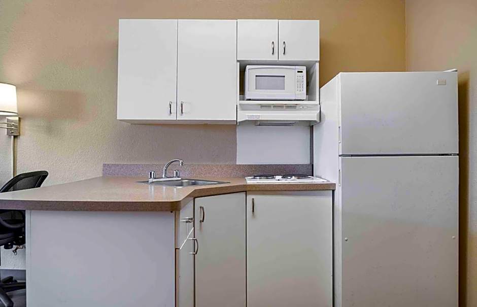 Extended Stay America Select Suites - Detroit - Sterling Heights