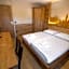 Bed & Breakfast LakeBled House