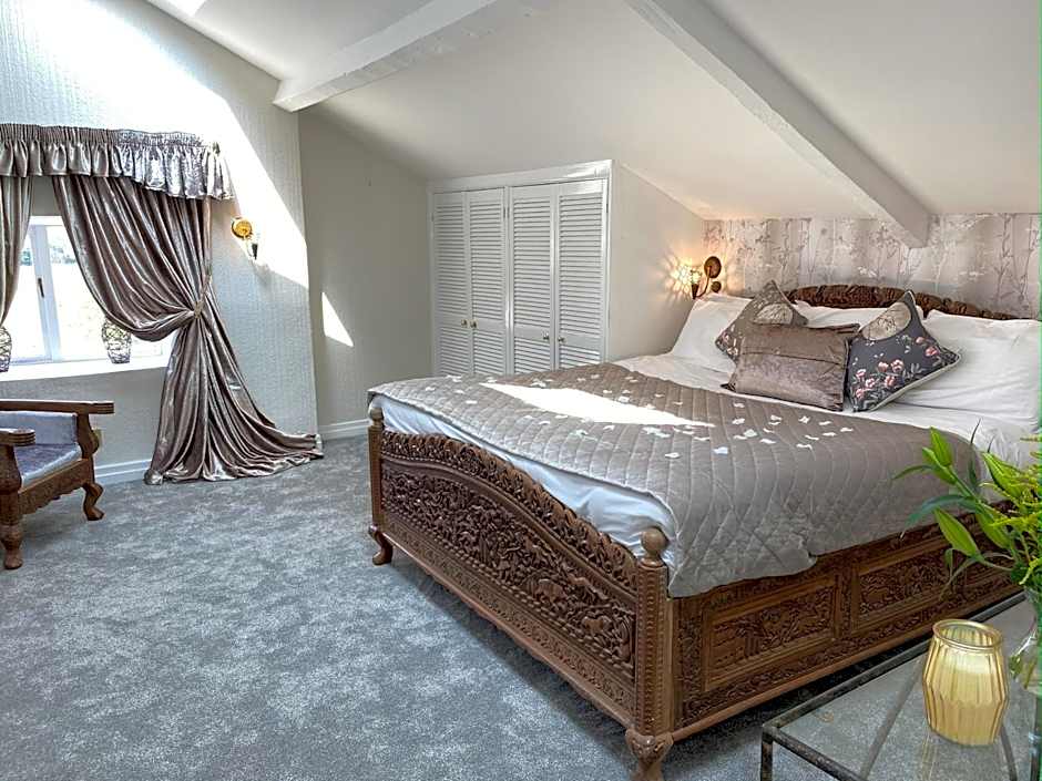 The Sitwell Arms Hotel