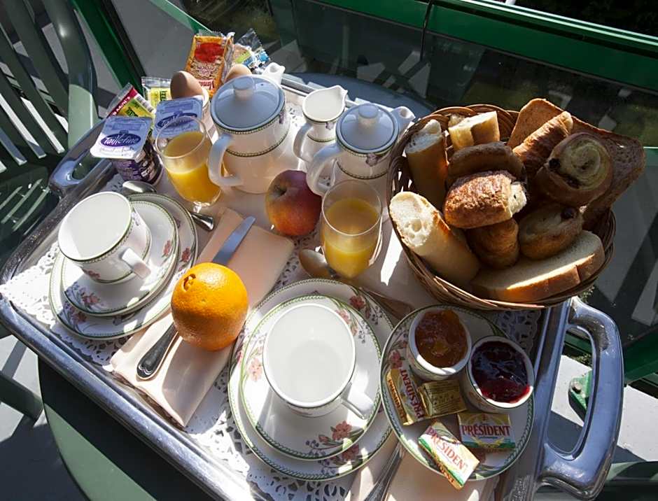 Golf Hotel Colvert - Room Service Disponible