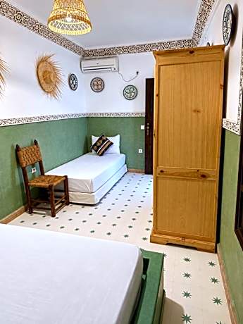 Comfort Triple Room with Shower