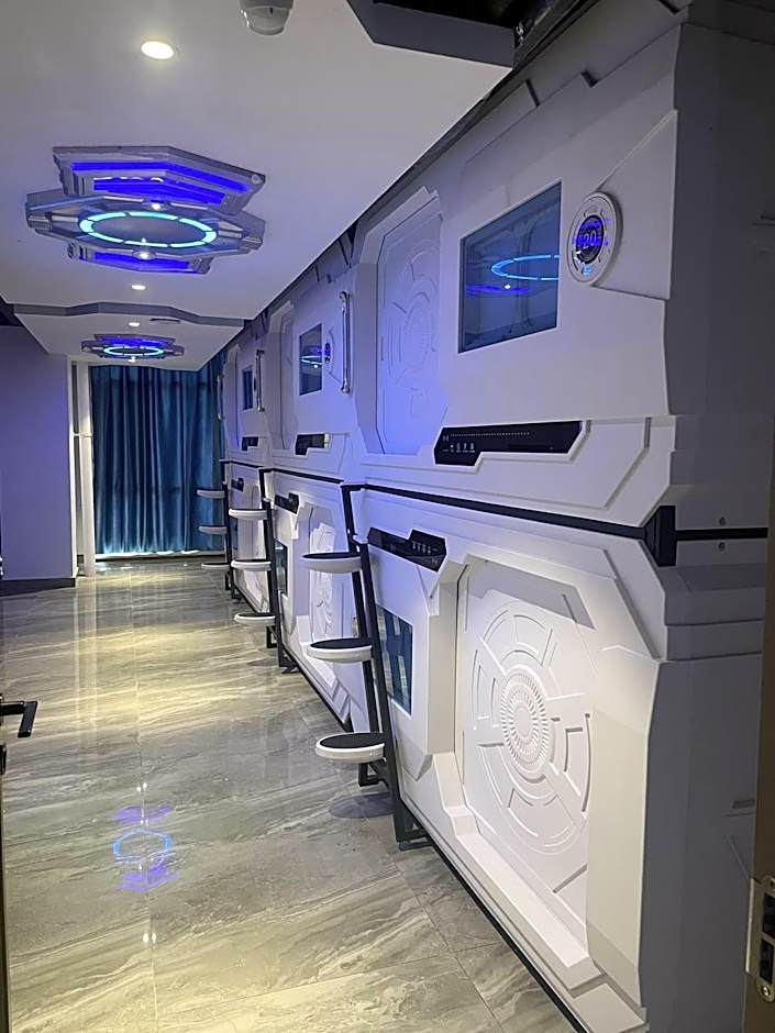Jianpuke Space Capsule Backpacker Hostel