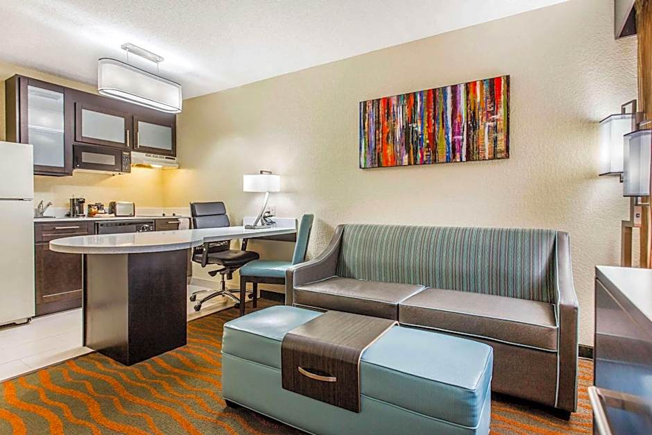 Mainstay Suites Greenville Airport