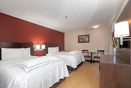 Premium Suite with Two Double Beds Smoke Free (Upgraded Bedding and Snack Box)