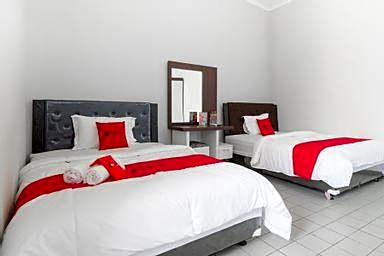 RedDoorz near Batik Tulis Celaket 2