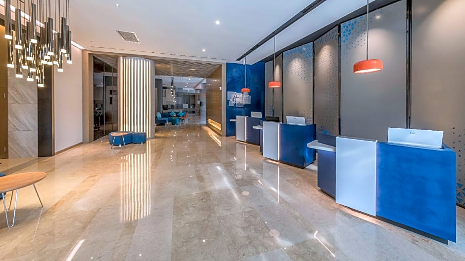 Holiday Inn Express Xichang City Center By IHG