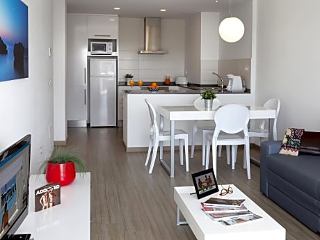 AXEL PREMIUM SEA SIDE VIEW 1 PAX