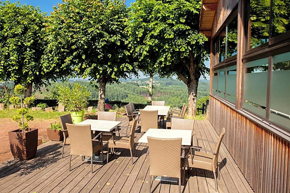 Logis Le Saint Cyr