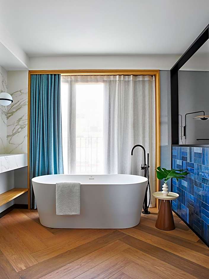 Kimpton Vividora Hotel By IHG