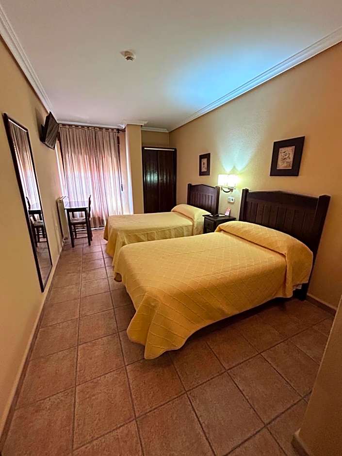 Hostal Restaurante Morote Cano