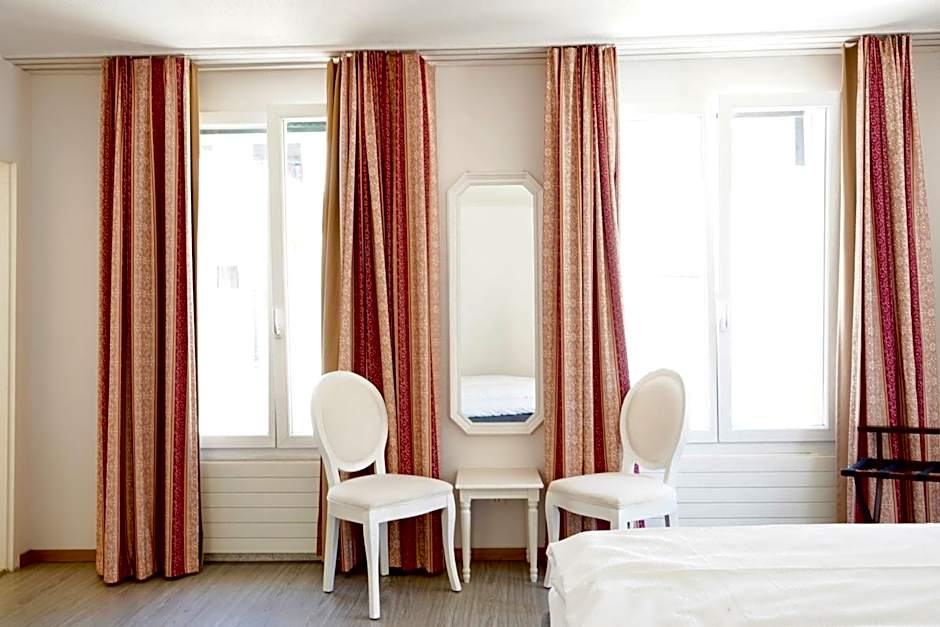 Hotel Weisses Kreuz