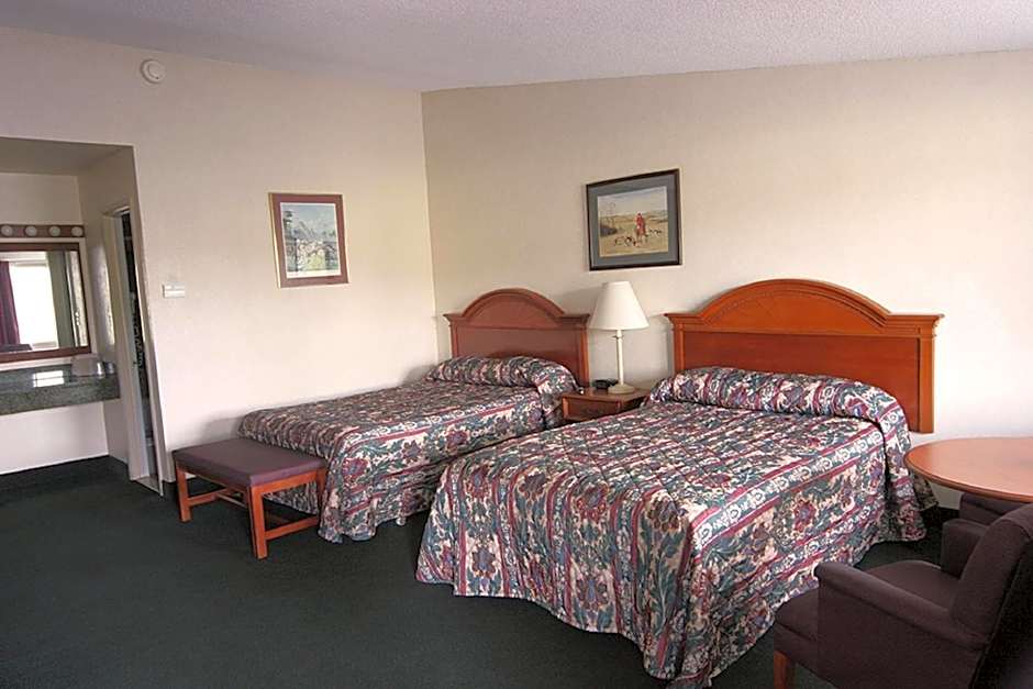 Photo 1 of 4 of Double Room