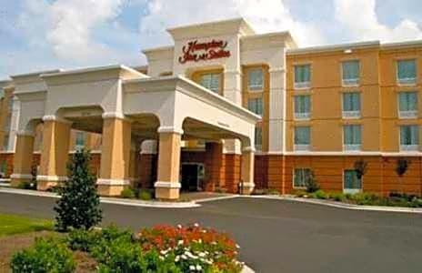 Hampton Inn & Suites Scottsboro
