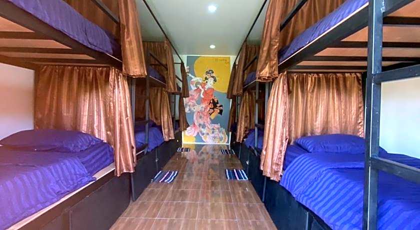 Pai Circus Hostel