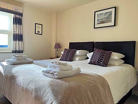 Standard Room with Shower or Bath