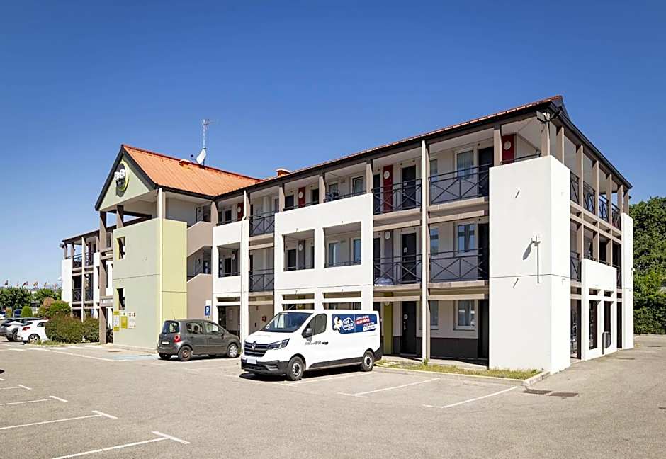 B&B HOTEL Avignon 1