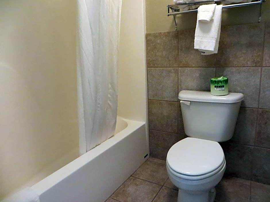 Super 8 by Wyndham Davenport