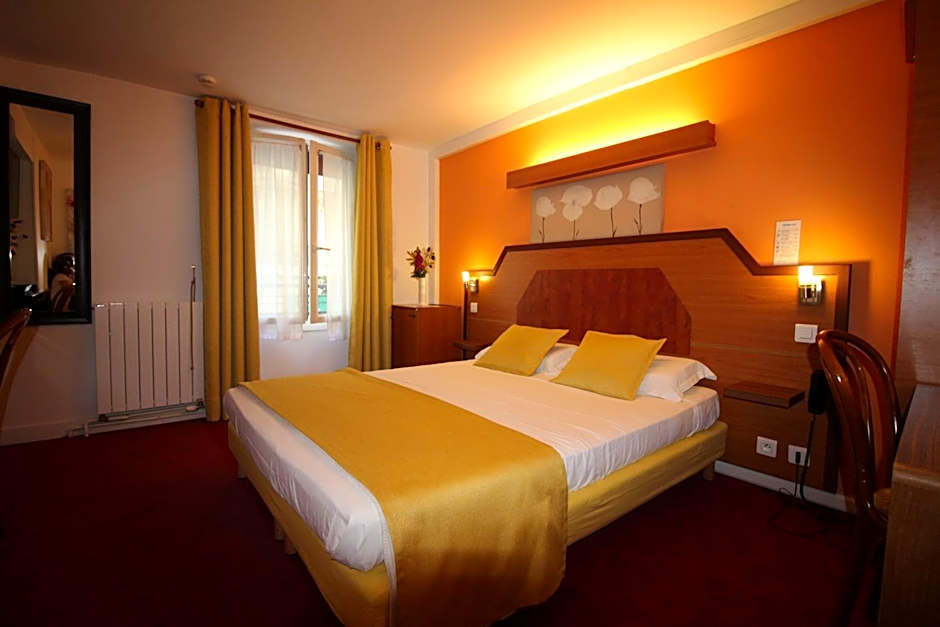 Le Nouvel Hotel Du Theatre