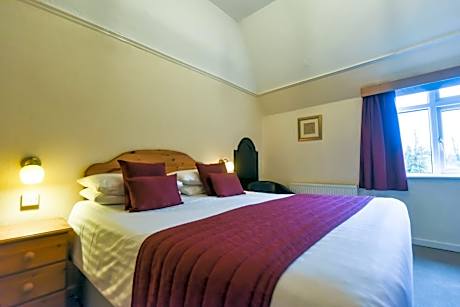 King Room with Garden View (no pets)