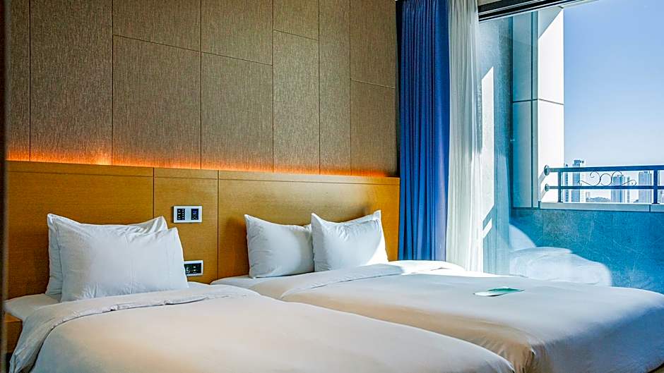 Sea Cruise Hotel