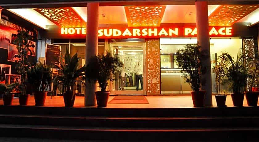 hotel sudarshan palace