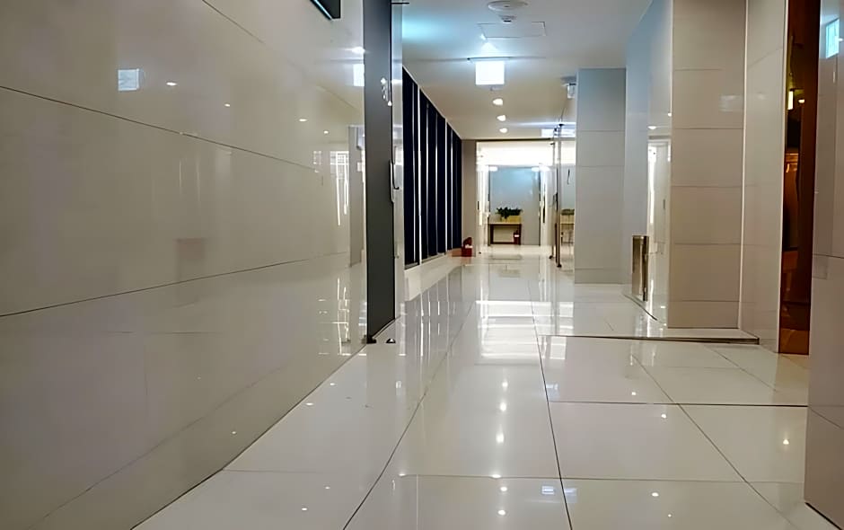 Gukje Business Hotel