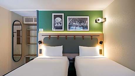 Triple Room - 3 Single Beds