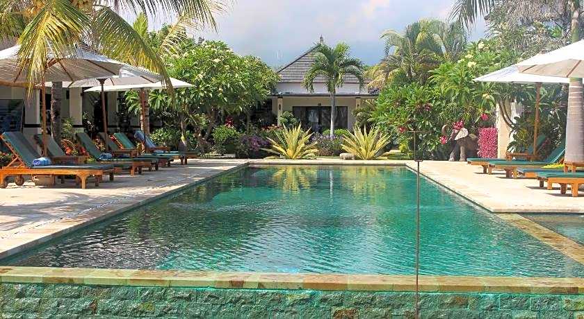 Kelapa Lovina Beach Villa