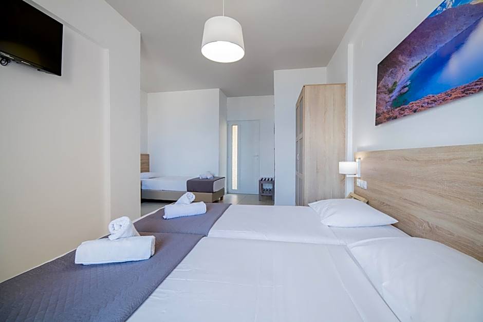 Foto 1 di 15 di Superior 1 Double Bed or 2 Beds, Garden View