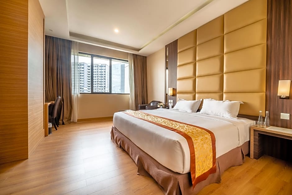M-One Hotel Harbour Bay