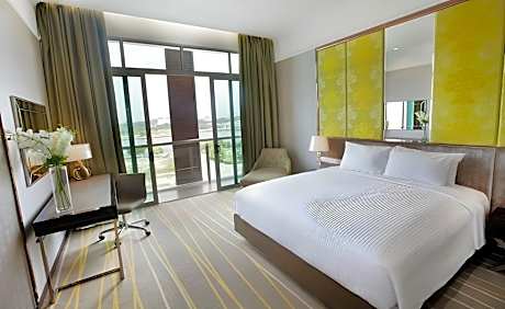Club Room (Daily Buffet Breakfast & Afternoon Tea Experience)