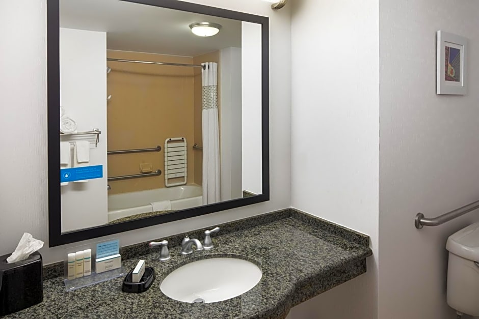 Hampton Inn & Suites Little Rock-Downtown