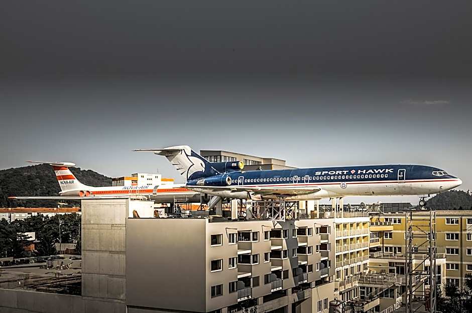 NOVAPARK Flugzeughotel Graz