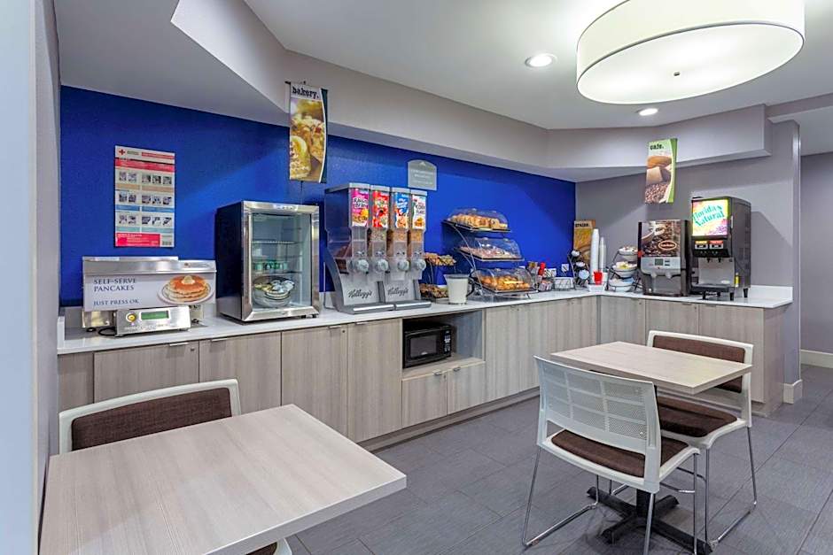 Microtel Inn & Suites By Wyndham Bethel/Danbury