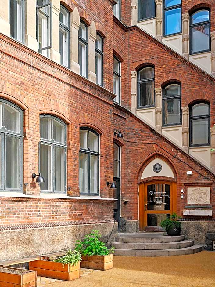 Apēron Apartment Hotel