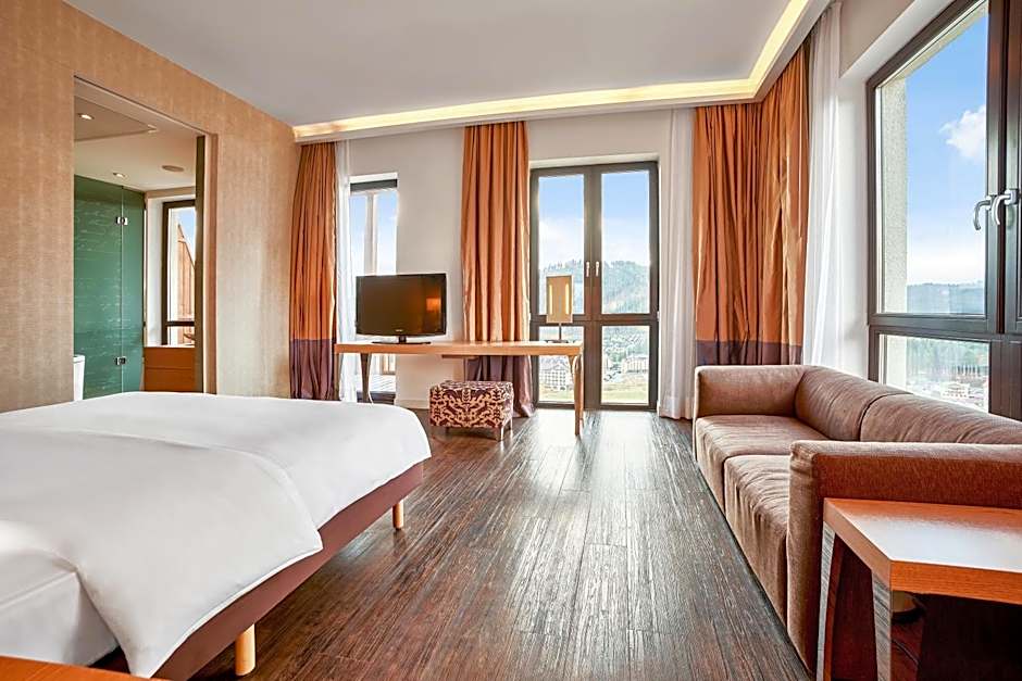 Photo 1 of 9 of Suite