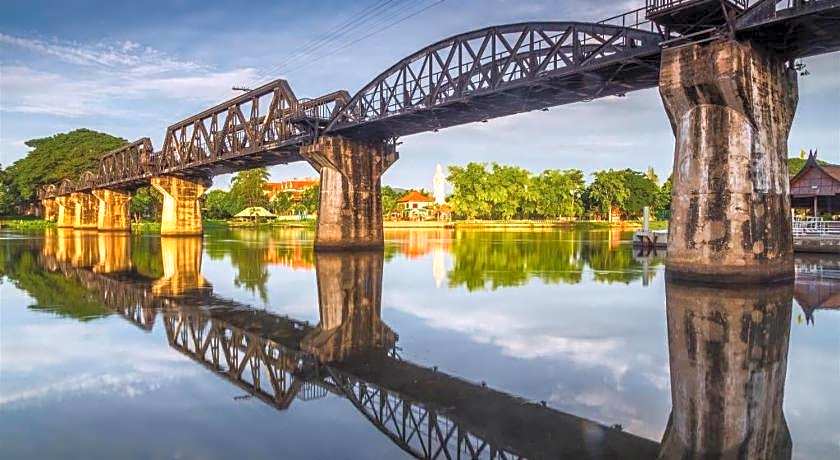 OYO 75334 Train Hotel