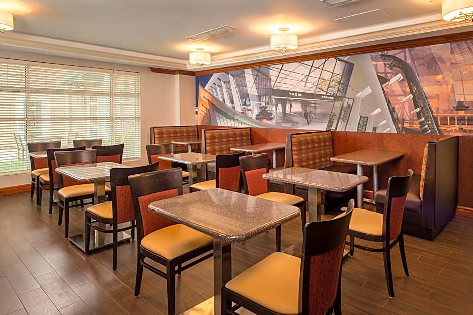 Residence Inn by Marriott Dulles Airport At Dulles 28 Centre