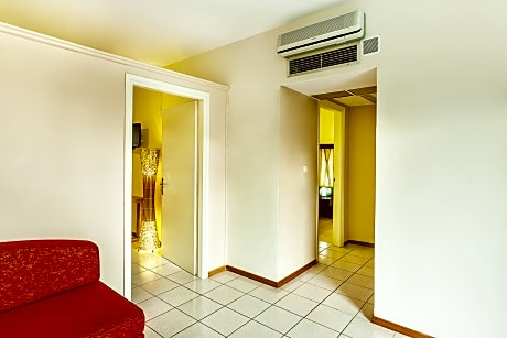 Family Room 1-Bedroom Garden View