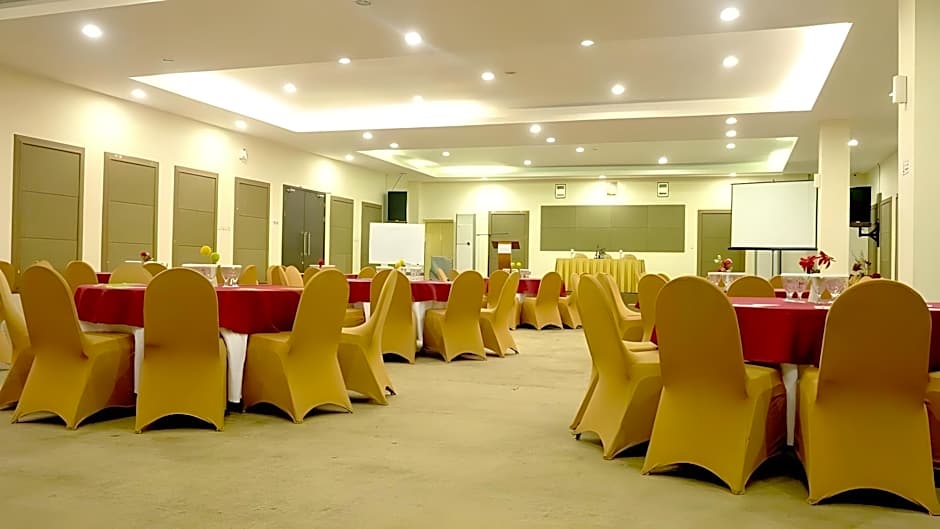 Jolin Hotel Panakkukang by LIFE