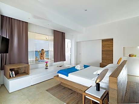 Suite with Private Pool