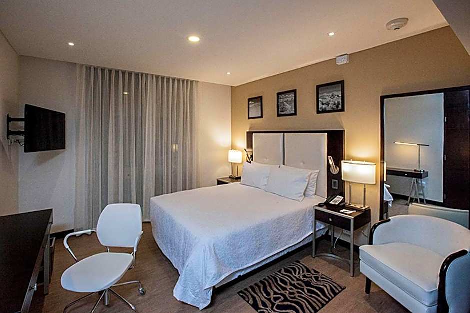 Hampton Inn By Hilton Santa Cruz Equipetrol