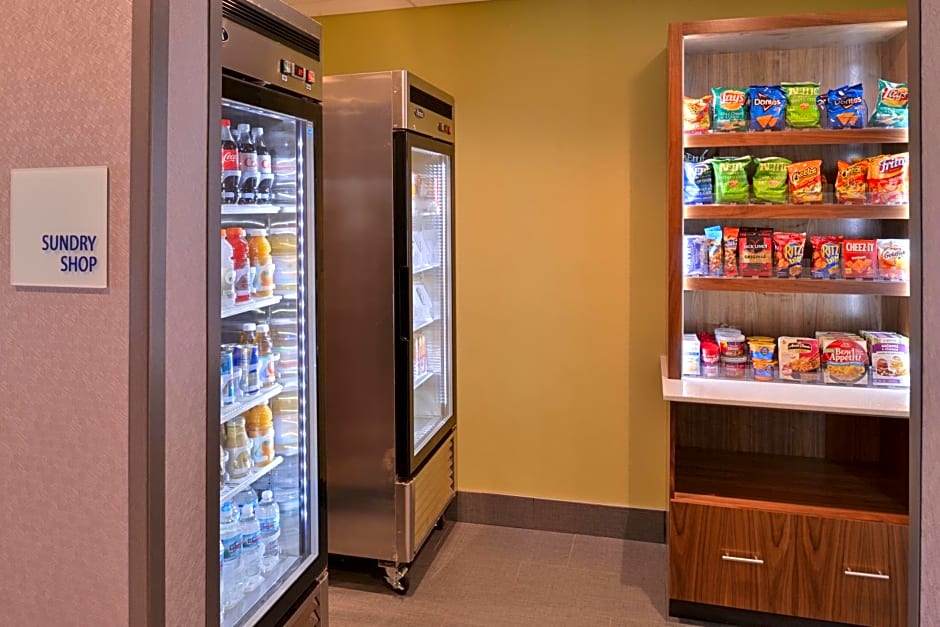 Holiday Inn Express & Suites Bryant West By IHG
