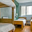 Circus Hostel