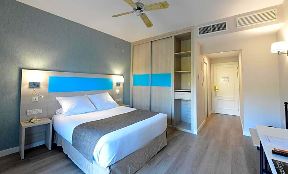 Hotel Salobreña Suites