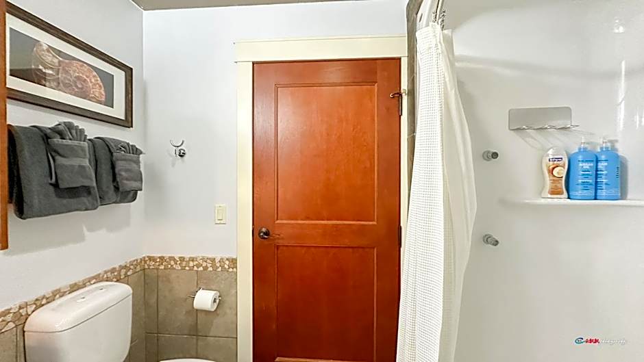 Solara Suite with Indoor Pool / Hot tub / Parking