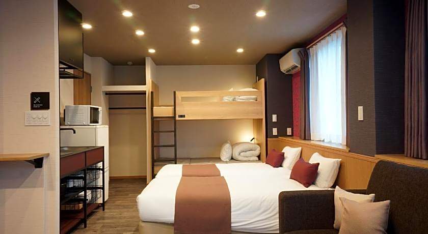 WIRES HOTEL James zaka