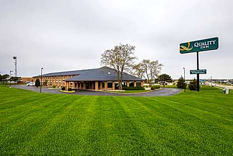Quality Inn Waverly