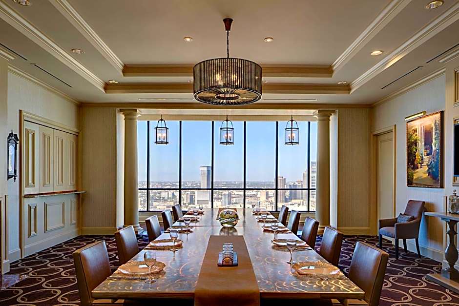 Hilton New Orleans Riverside