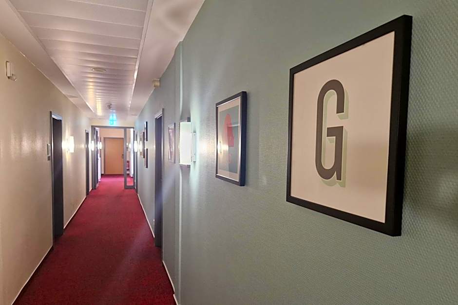Garner Hamburg Wandsbek Marktplatz By IHG